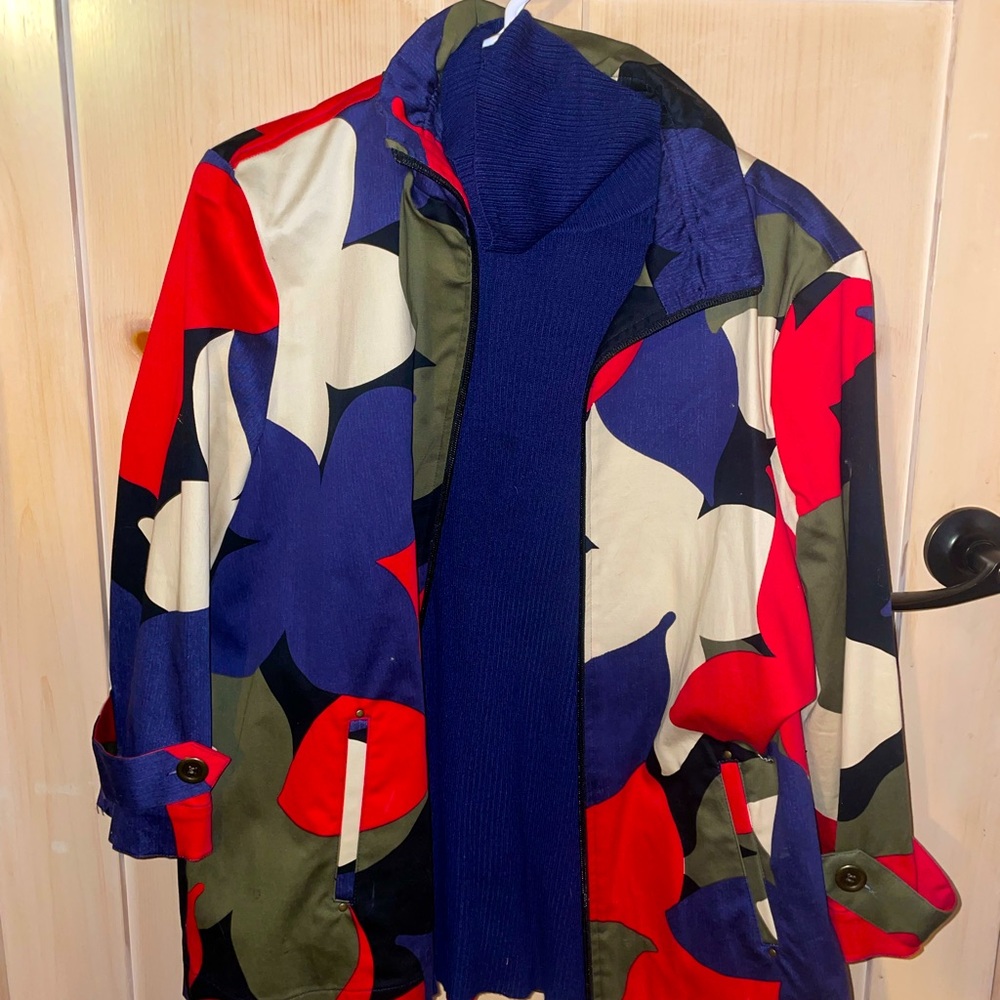 Zip up jacket WITH matching navy turtleneck!